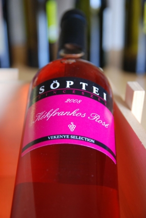 Pécselyi Kékfrankos Rosé Pécselyi Kékfrankos Rosé