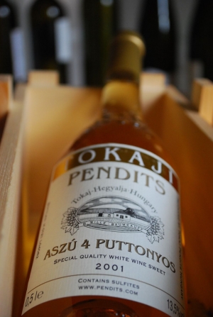 Tokaji Aszú 4 Puttonyos Tokaji Aszú 4 Puttonyos