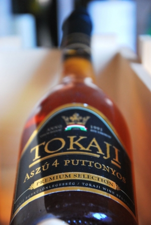 Premium Selection Tokaji Aszú 4 Puttonyos Premium Selection Tokaji Aszú 4 Puttonyos