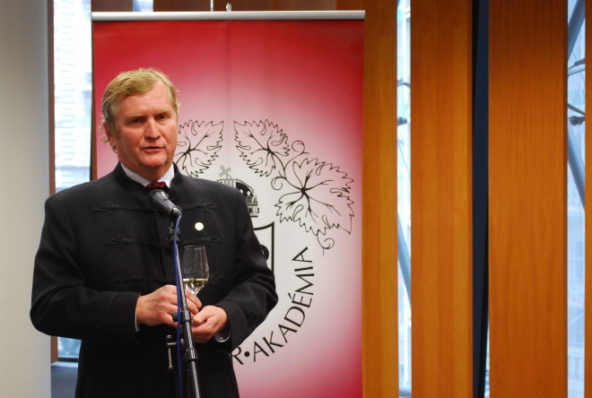 Légli Ottó lett az Év Bortermelője 2010-ben Légli Ottó lett az Év Bortermelője 2010-ben