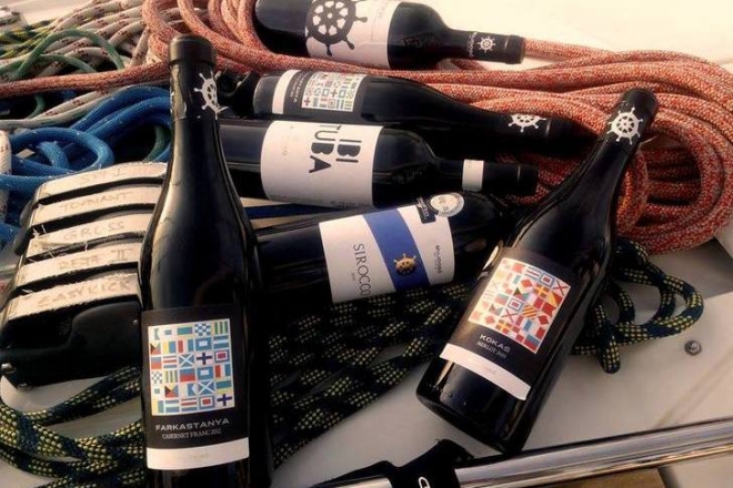 Borcímkéken a balatoni életérzés Borcímkéken a balatoni életérzés