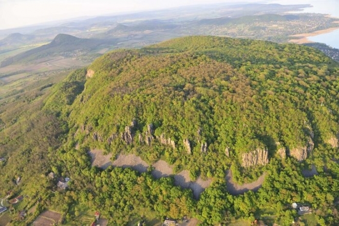 „Akarunk-e szőlőt Badacsonyban?” „Akarunk-e szőlőt Badacsonyban?”