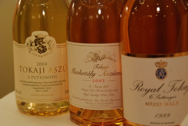 Magyar Tudományos Akadémia Bora 2010 Magyar Tudományos Akadémia Bora 2010