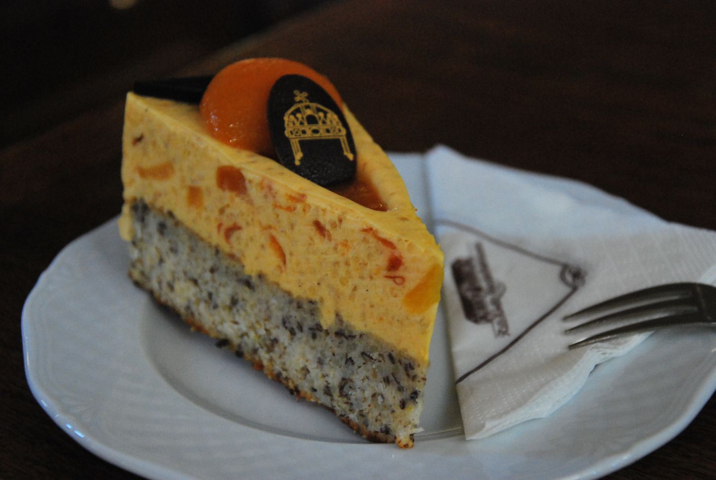 Egy torta mind felett Egy torta mind felett