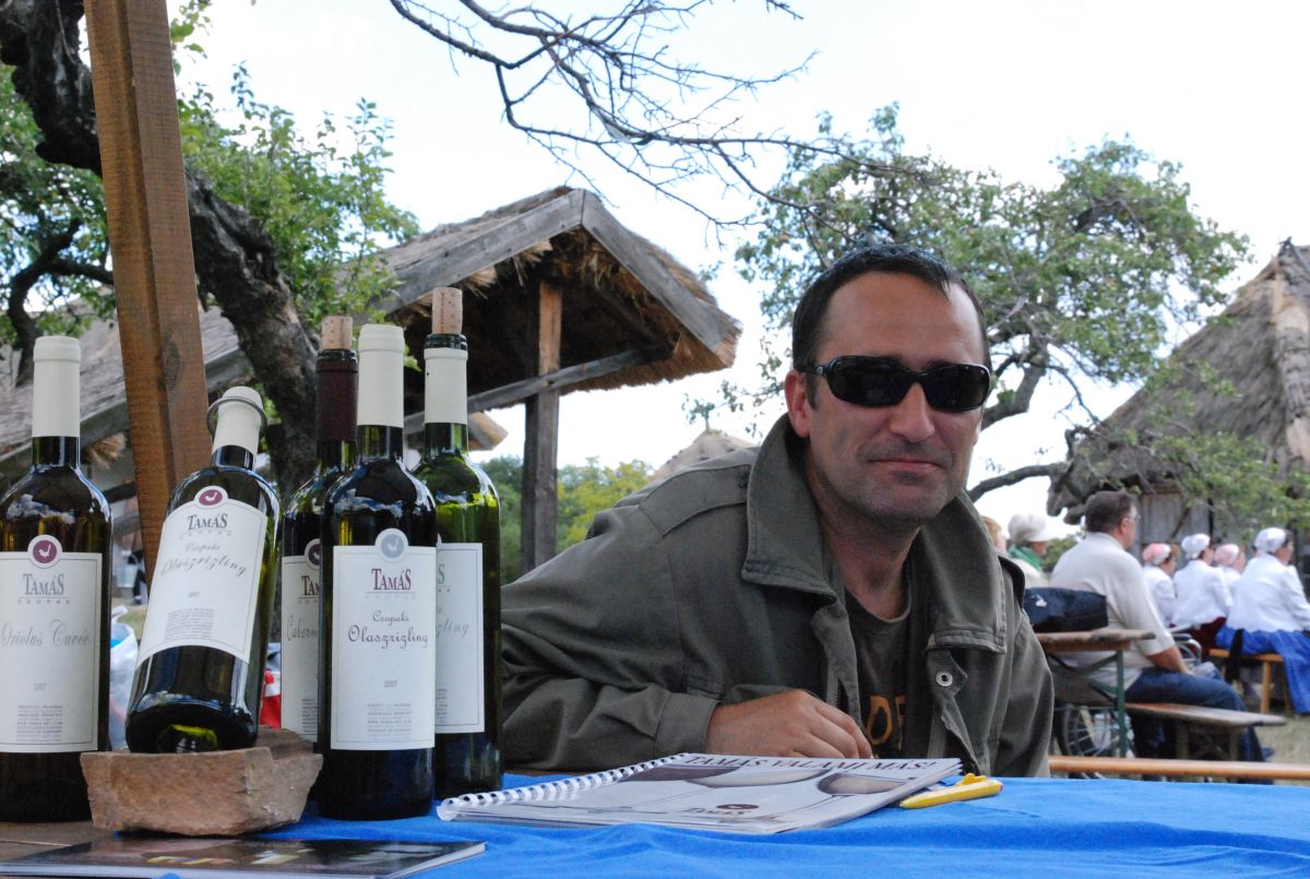 Mit igyunk nyáron? 2011 Mit igyunk nyáron? 2011